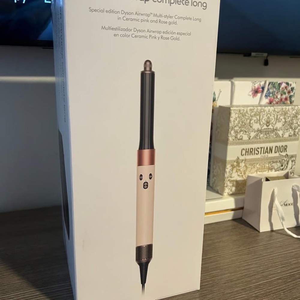 Dyson Airwrap Pink and Rose Gold -Brand New